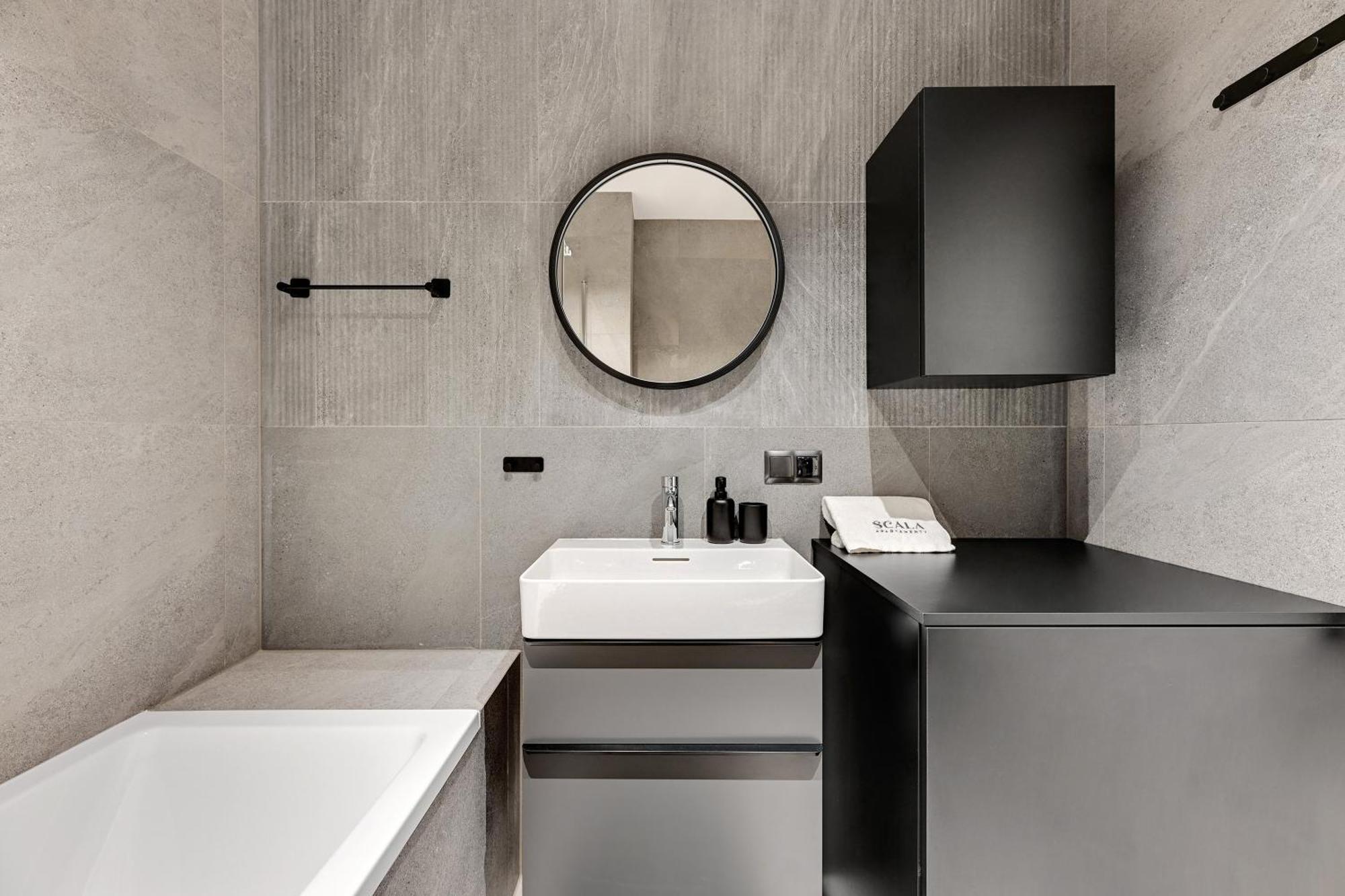 Scala City Center Apartments & Studios By Lion Apartments 格但斯克 外观 照片