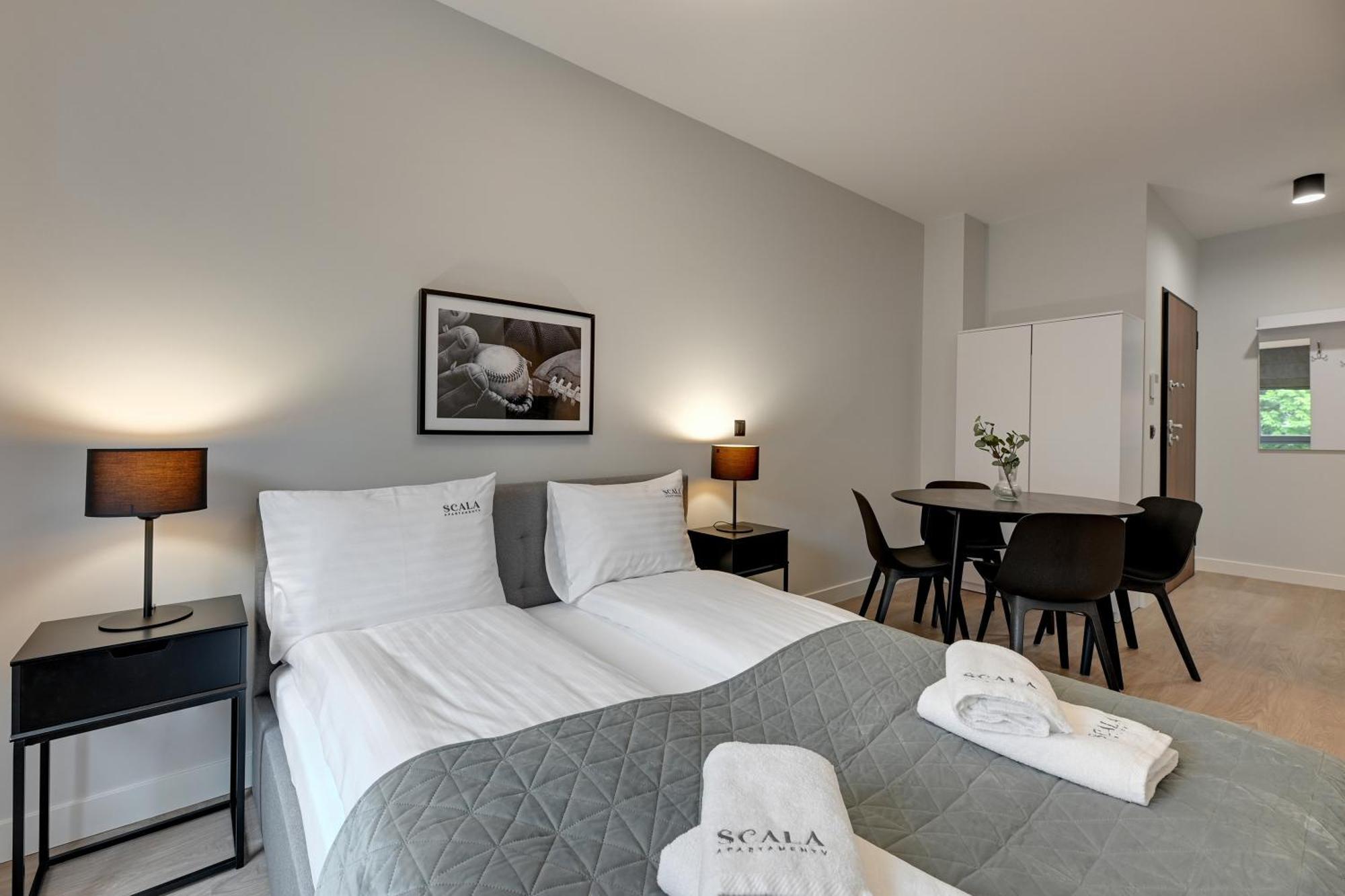 Scala City Center Apartments & Studios By Lion Apartments 格但斯克 外观 照片