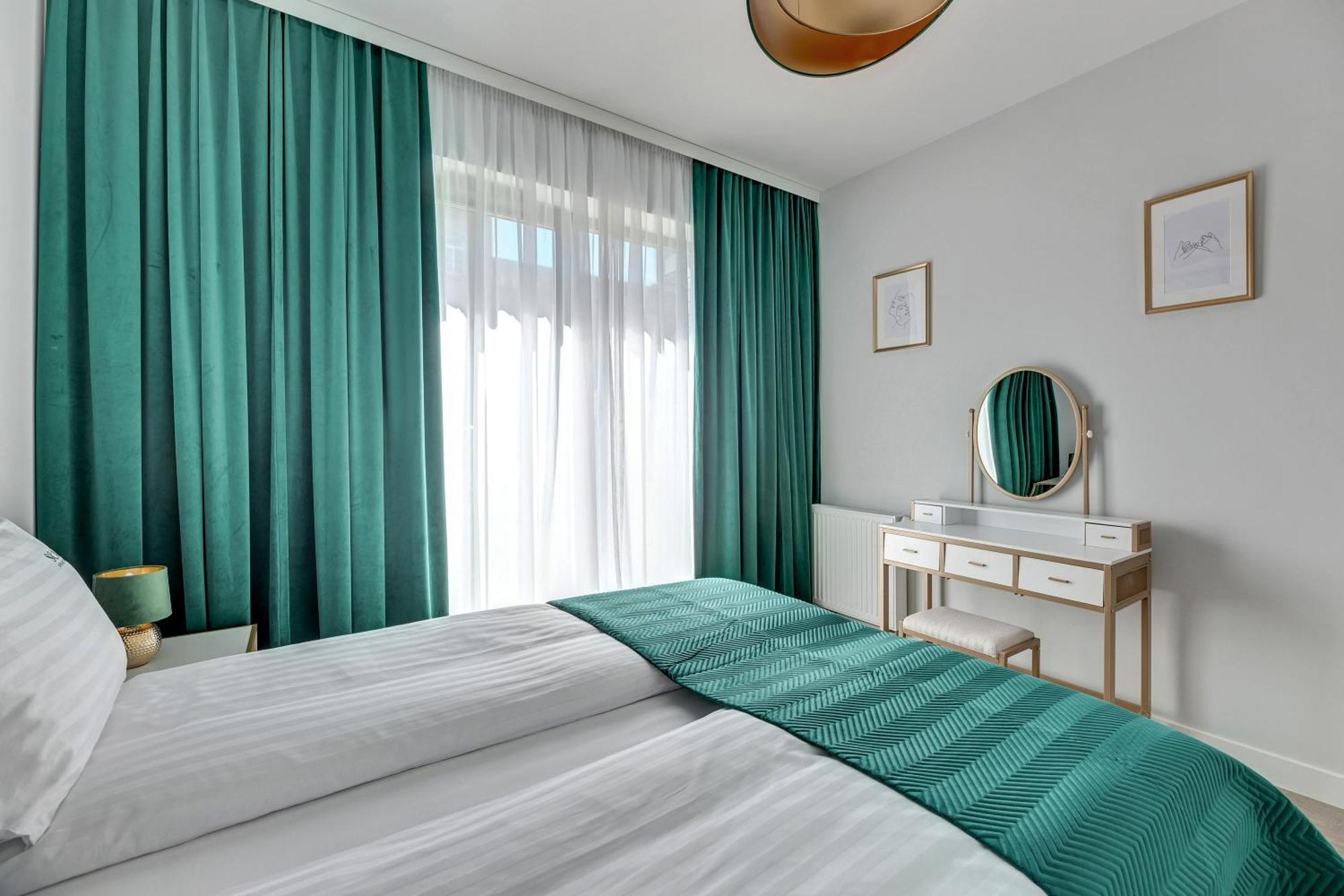 Scala City Center Apartments & Studios By Lion Apartments 格但斯克 外观 照片